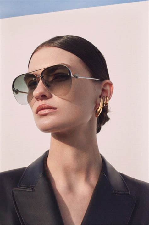 alexander mcqueen glasses women.